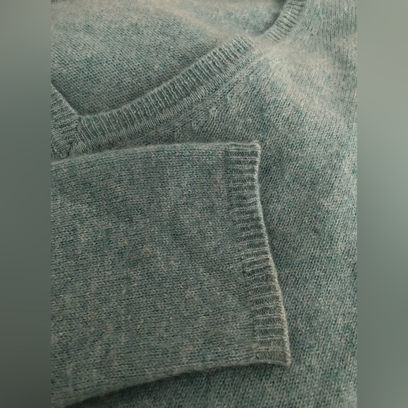 ADRIENNE VITTADINI  100% 2-Ply Cashmere V-Neck sweater Aqua Blue Women’s Size XL - Picture 7 of 10